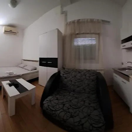 Zoran Guest house 3*